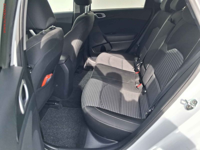 Kia Ceed (2022) 1.5 T-GDi SW, 2.maj,ČR, TOP - fotka 10 z 19