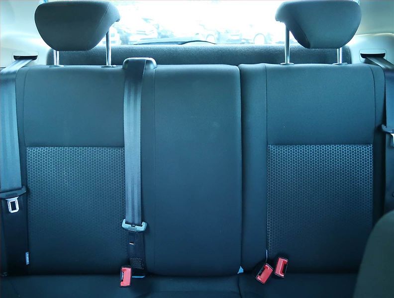 Seat Ibiza (2013) 1.2 TSI, Tempomat - fotka 10 z 17