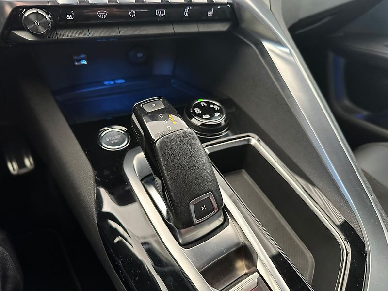 Peugeot 3008 (2018) 2.0BlueHDi,181HP,GT,ČR,DPH - fotka 15 z 21