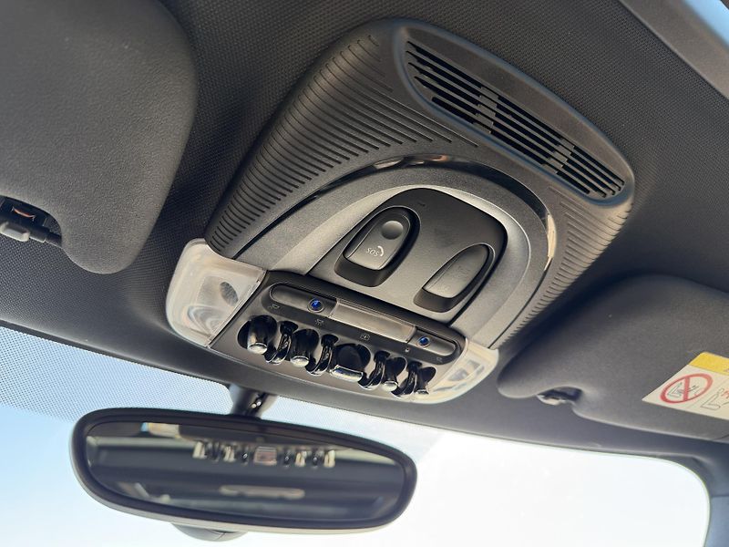 Mini Cooper S 2.0i LED PANORAMA NAVI KŮŽE - fotka 31 z 46