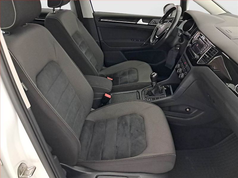 Volkswagen Golf Sportsvan (2014) 1.4 TSI, ČR,1.maj, Bi-Xenony - fotka 9 z 19