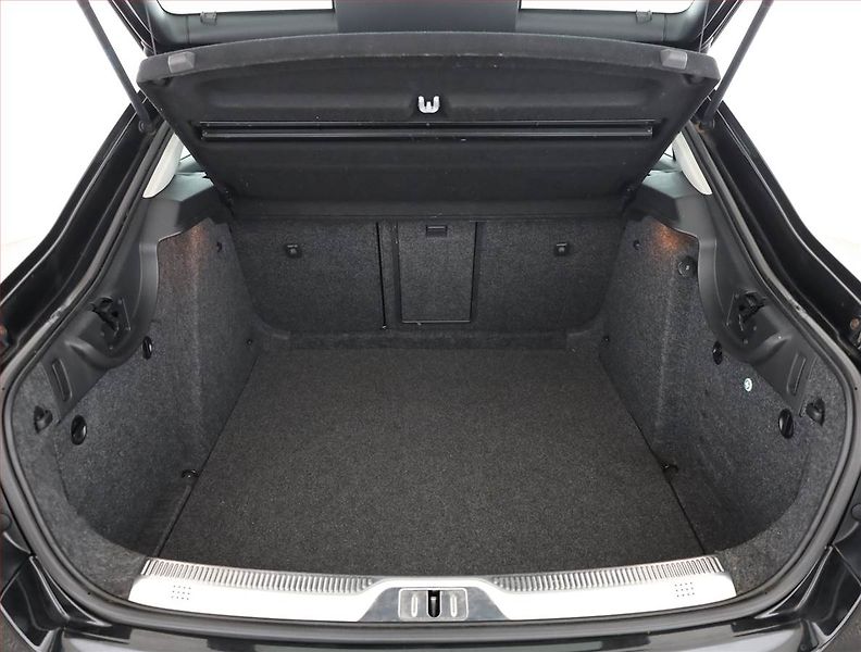 Škoda Superb (2009) 2.0 TDI, Xenony, Tempomat - fotka 17 z 19