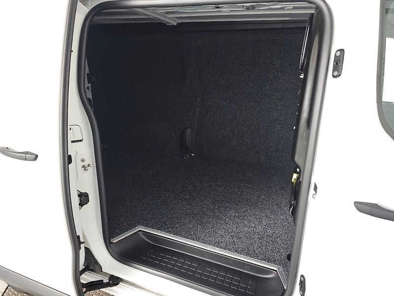 Toyota ProAce City Verso (2024) 2.0D 140k ACTIVE LONG - fotka 7 z 20
