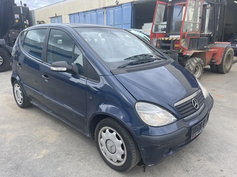 Mercedes-Benz Třídy A (2002) - fotka 2 z 10
