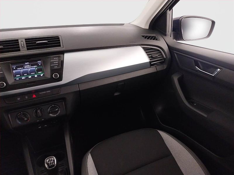 Škoda Fabia (2016) Ambition 1.2 TSI, Serv.kniha - fotka 8 z 16