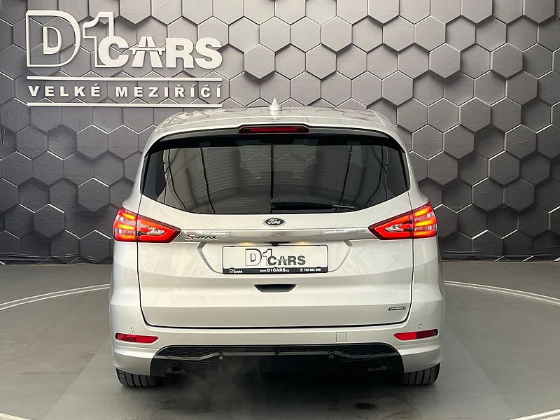 Ford S-MAX 2.5 HEV ST-Line 7míst - fotka 3 z 78