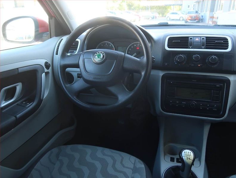 Škoda Fabia (2009) 1.2, po STK, za super cenu - fotka 7 z 15
