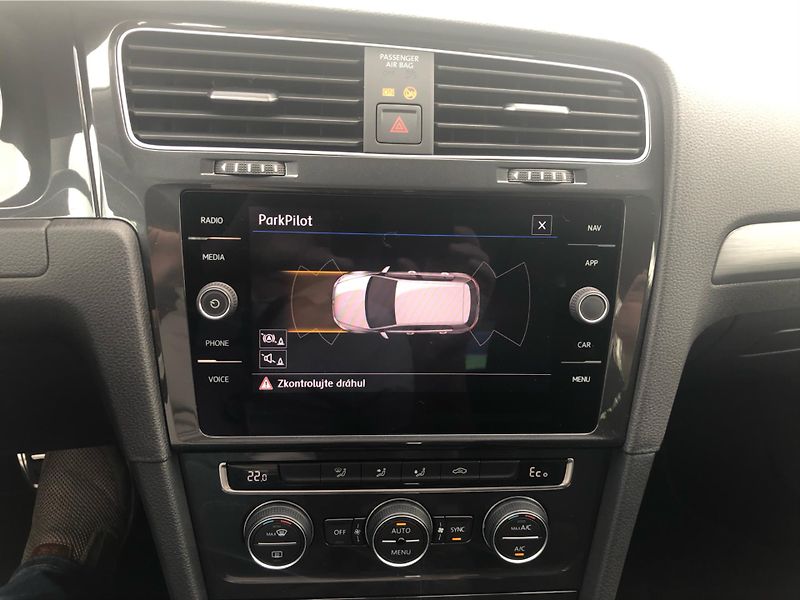 Volkswagen Golf COMFO 100 E1F SoH: 88% - fotka 21 z 29