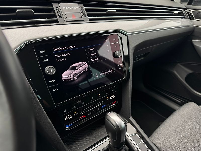 Volkswagen Passat 2.0TDI 110kW DSG Tažné Webasto - fotka 7 z 9