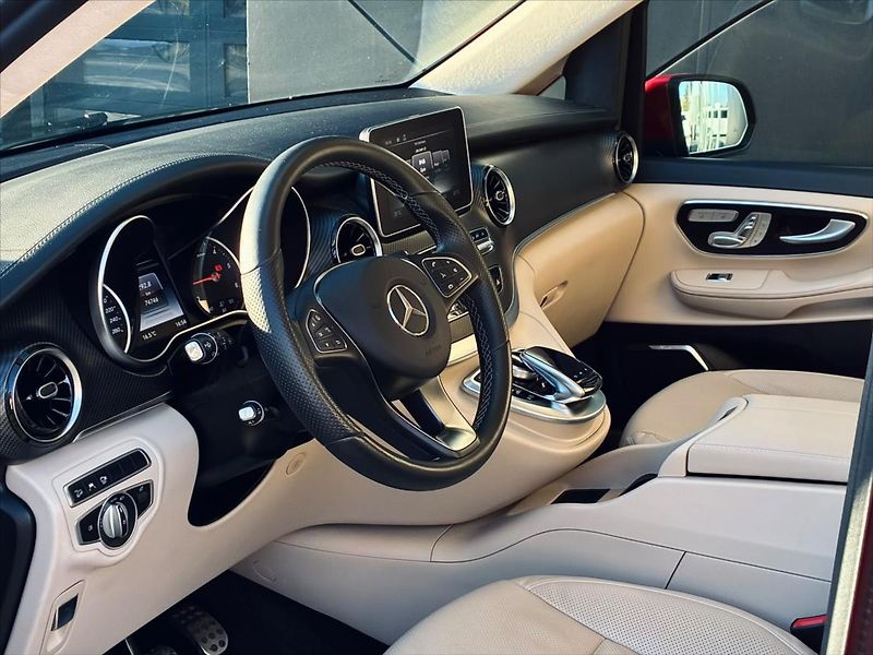 Mercedes-Benz Třídy V 2,0 300 d / Exclusive / L / 4M - fotka 9 z 21