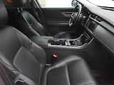 Jaguar XF (2018) 20d, Automat, Kůže, Navi - náhled 9
