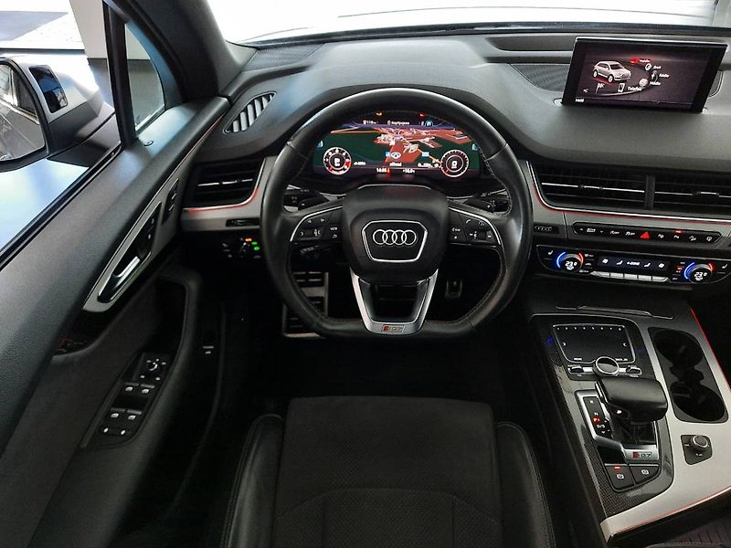 Audi SQ7 (2017) 4.0 TDI quattro (320kW/435k) T - fotka 11 z 30