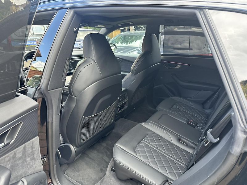 Audi Q8 (2025) 50TDi,HEAD-UP,PANORAMA, KARBON - fotka 35 z 39