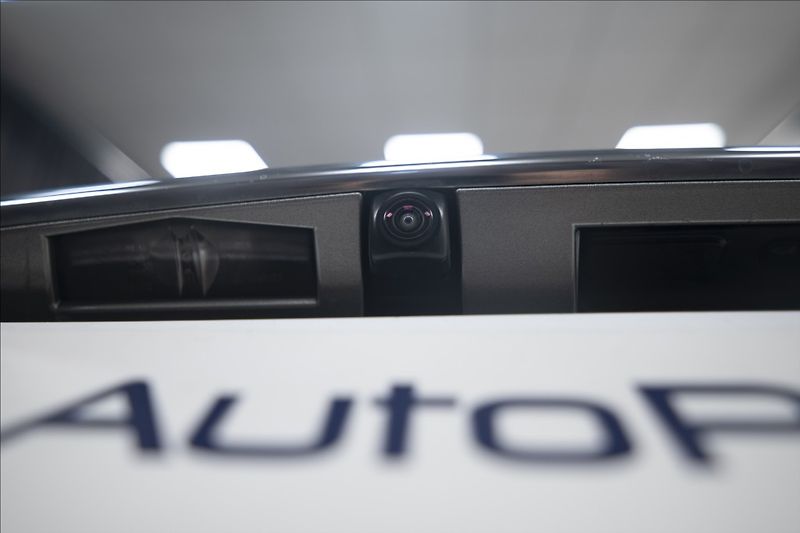 Lexus RX 3,5 AWD HYBRID 1. MAJITEL ČR - fotka 49 z 50