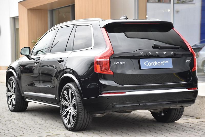 Volvo XC90 B5 AWD ULTIMATE 1.maj. B&W  - fotka 9 z 31