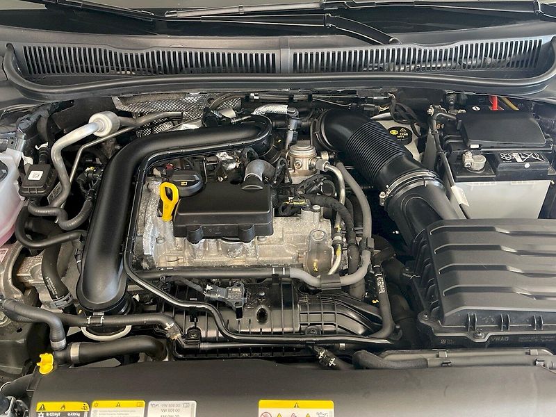 Volkswagen Taigo (2025) R-Line 1.0TSI 85kW - fotka 19 z 30