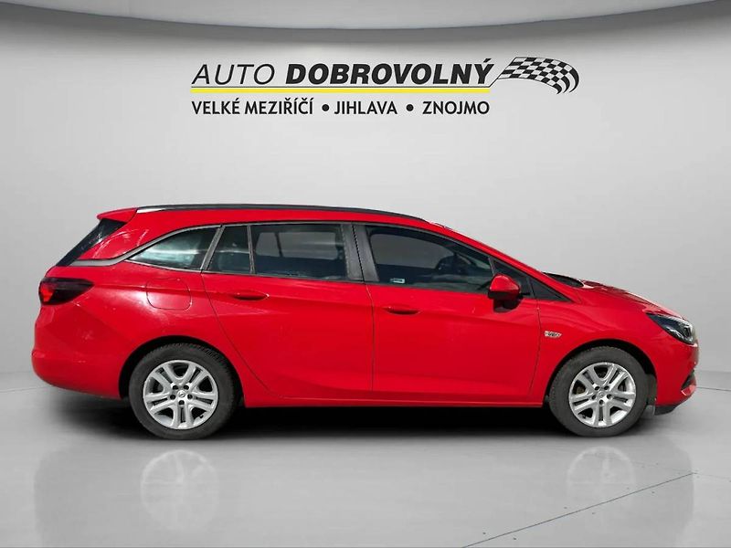 Opel Astra Edition ST 1.2Turbo MT6 (81kW/ - fotka 9 z 24