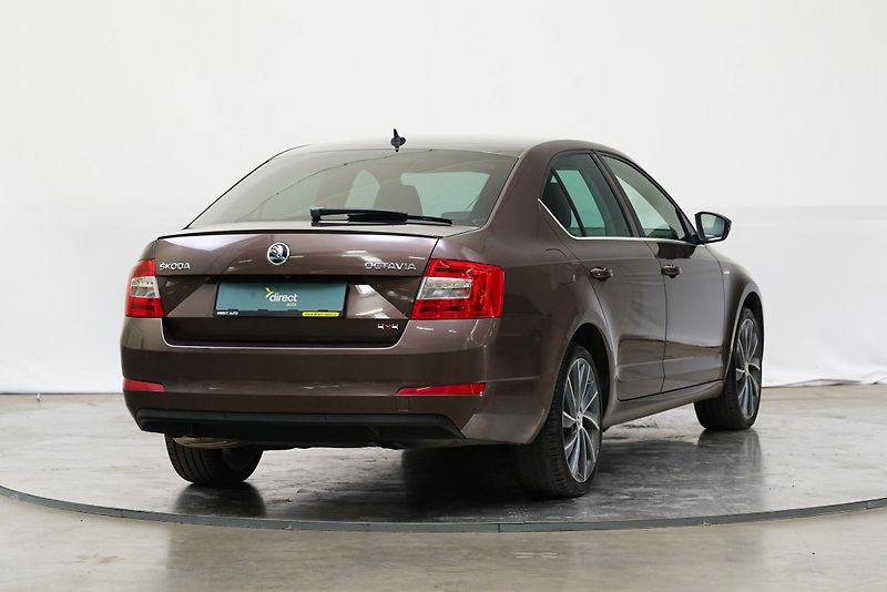Škoda Octavia - fotka 2 z 26