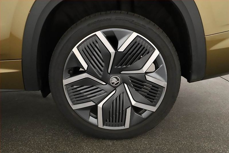 Škoda Kodiaq (2025) 2.0 TDI, SPORTLINE, 4X4 - fotka 20 z 20