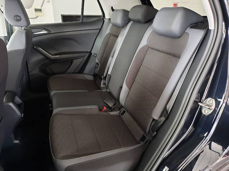 Volkswagen Ostatní (2022) Style 1.5 TSI (110kW/150k) DSG - fotka 9 z 22