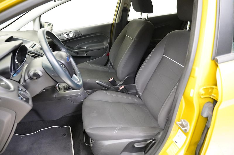 Ford Fiesta - fotka 10 z 25