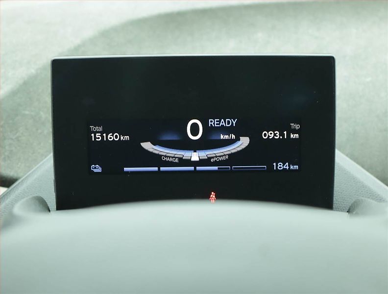 BMW i3 (2022) 120Ah BEV, SoH 98% - fotka 11 z 18