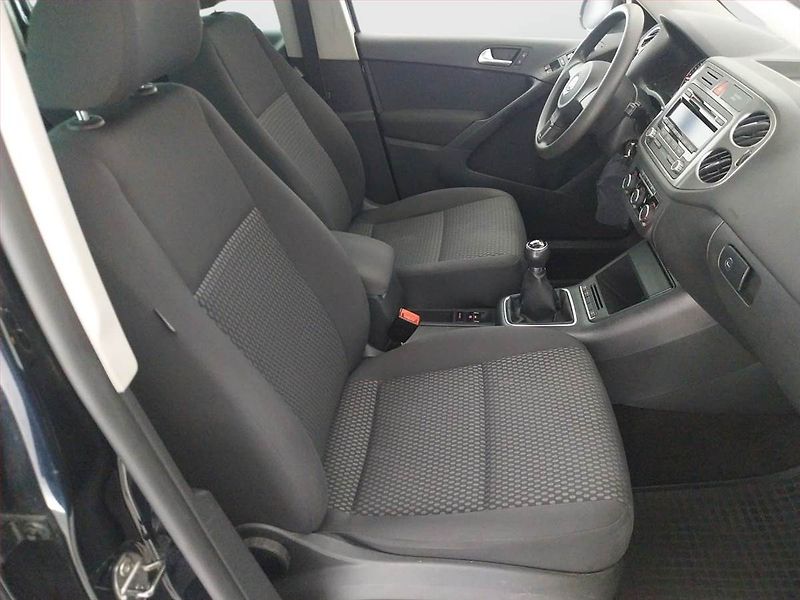 Volkswagen Tiguan (2011) 2.0 TDI, ČR,1.maj, Serv.kniha - fotka 9 z 16