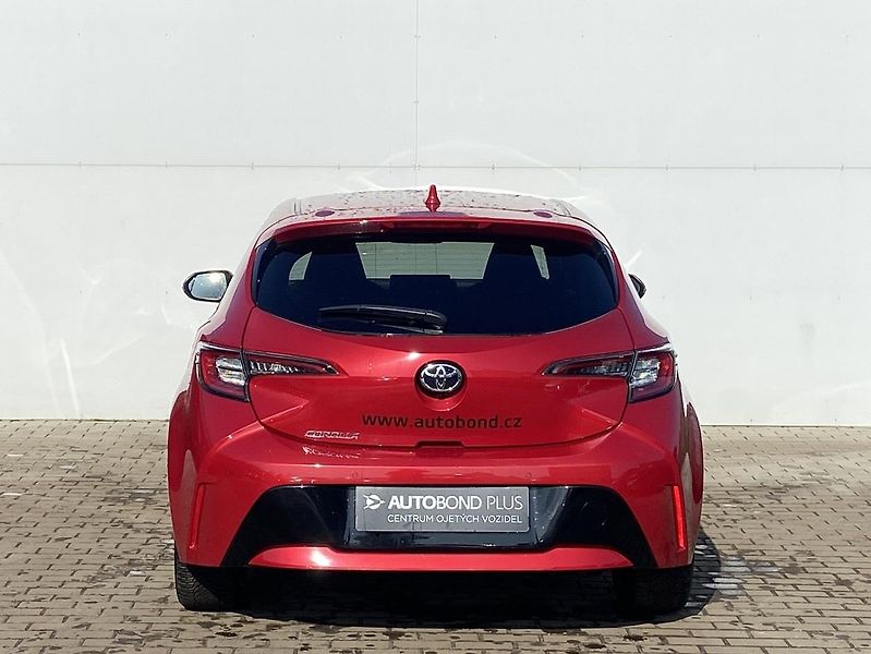 Toyota Corolla 1.2 TURBO 85kW Style TECH - fotka 9 z 20