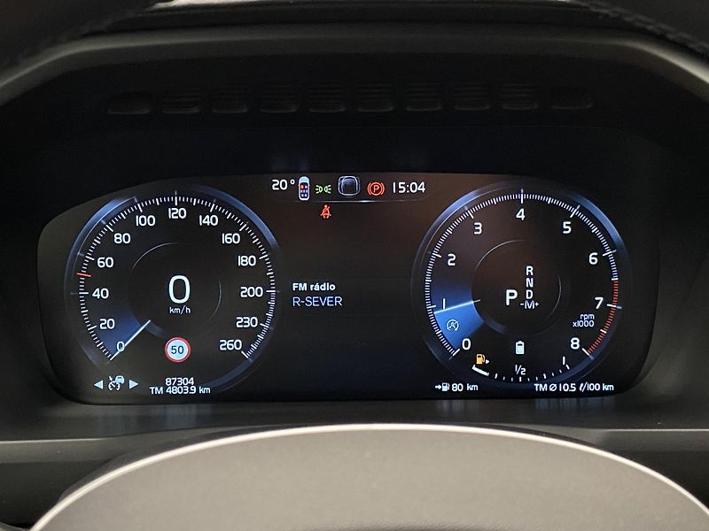 Volvo XC90 B6 AWD INSCRIPTION AUT CZ 7m - fotka 26 z 55