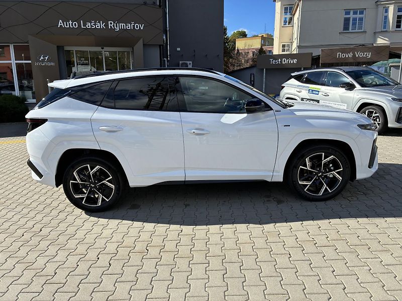 Hyundai Tucson 1,6 T-GDi 110kW DCT N-Line - fotka 2 z 24