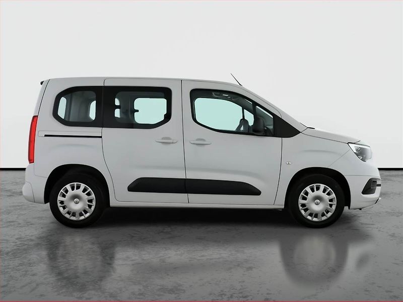 Opel Combo (2022) Edition 1.2 Turbo, 5Míst, ČR - fotka 6 z 17