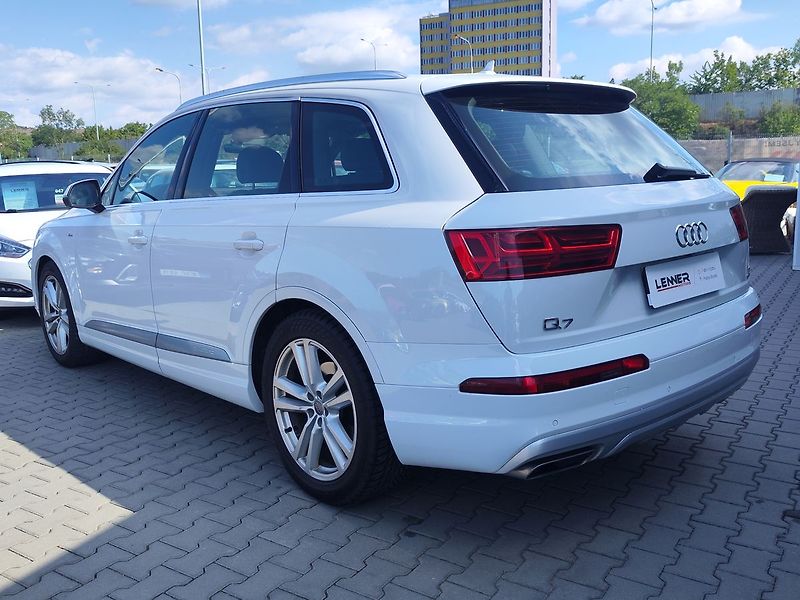 Audi Q7 3.0 TDI/200kW S-Line ČR Quattr - fotka 7 z 41