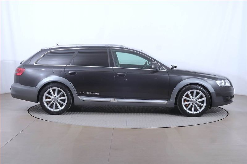 Audi A6 Allroad (2011) 3.0 TDI, 4X4, Automat, Navi - fotka 6 z 24
