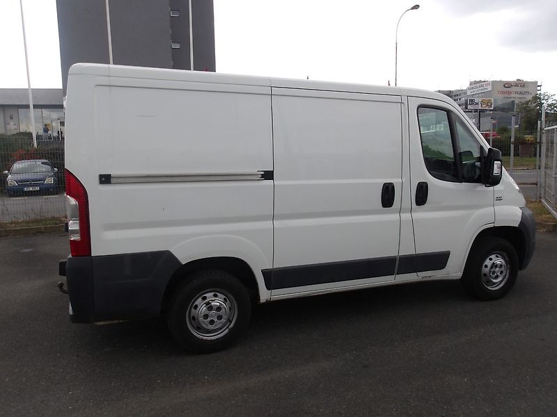 Peugeot Boxer 2,2JTD 1.MAJ.! NAJ.122000km !! - fotka 10 z 31