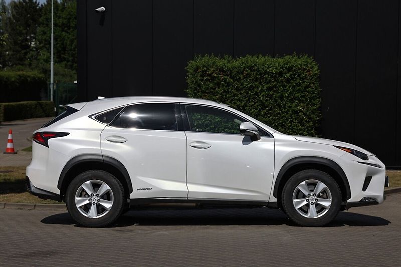 Lexus NX 300h 300H 2,5 HEV PRESTIEGE SAFETY - fotka 7 z 25