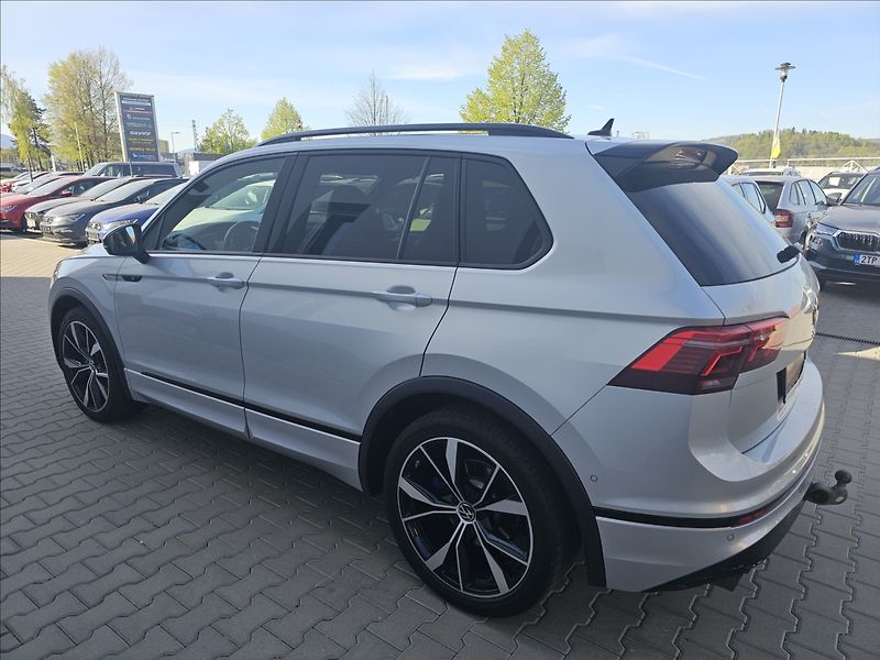 Volkswagen Tiguan 2,0 TSi 235KW D7 R DPH NAVI - fotka 9 z 44