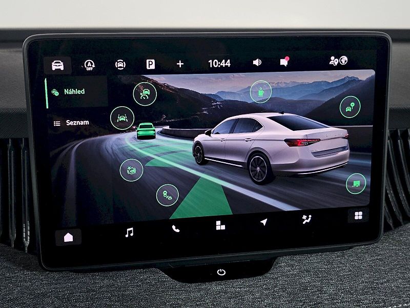 Škoda Superb (2024) 1.5TSi DSG Selection Tažné - fotka 12 z 29