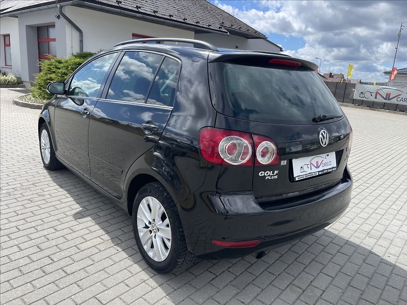 Volkswagen Golf Plus 1,6 TDi 77kw LIFE Klima Tempom - fotka 29 z 34