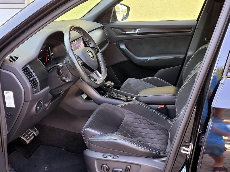 Škoda Kodiaq CZ,1maj,4x4, Sport-Line 140kW - fotka 35 z 53