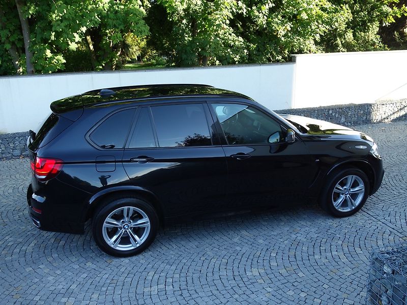 BMW X5 (2014) 4.0D*XD*M-PAKET*WEBASTO*1M*CZ! - fotka 6 z 50