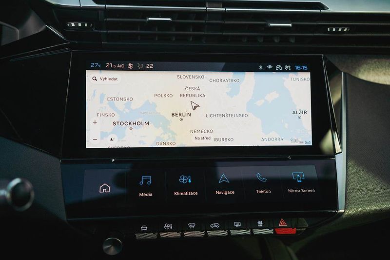 Peugeot 308 (2022) Allure Hybrid 180 - fotka 20 z 26