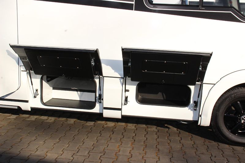 Niesmann+Bischoff (2025) ARTO 88 E model 2026 - fotka 9 z 79