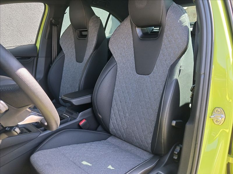 Škoda Octavia 1,5 TSI FL SPORTLINE - fotka 13 z 27
