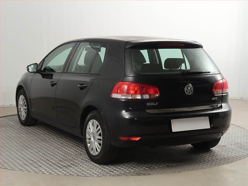 Volkswagen Golf (2009) 1.4 16V, nová STK - fotka 4 z 14