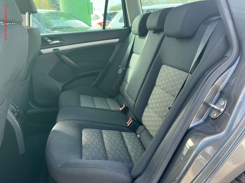 Škoda Octavia (2013) 2.0TDi, DSG, navi - fotka 10 z 20