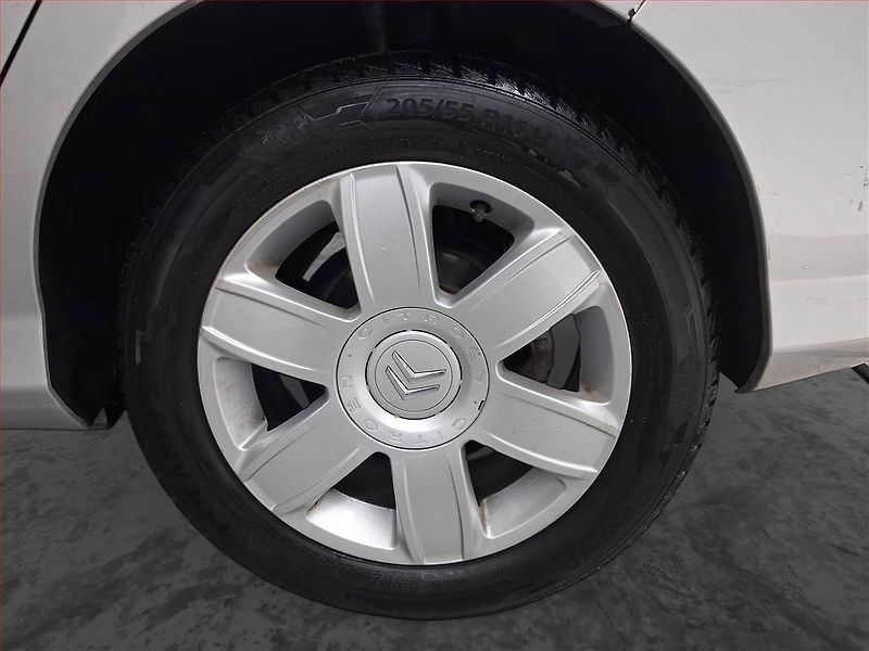 Peugeot 308 (2008) 1.6 THP, Eko.zaplacen, po STK - fotka 14 z 15
