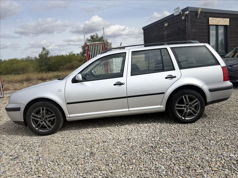 Volkswagen Golf 1,9 TDI 74kW - fotka 8 z 24