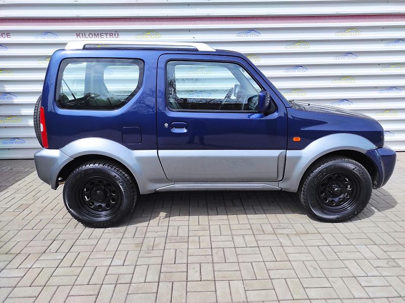 Suzuki Jimny 1,3i 62kW, 4x4, Tažné - fotka 7 z 32