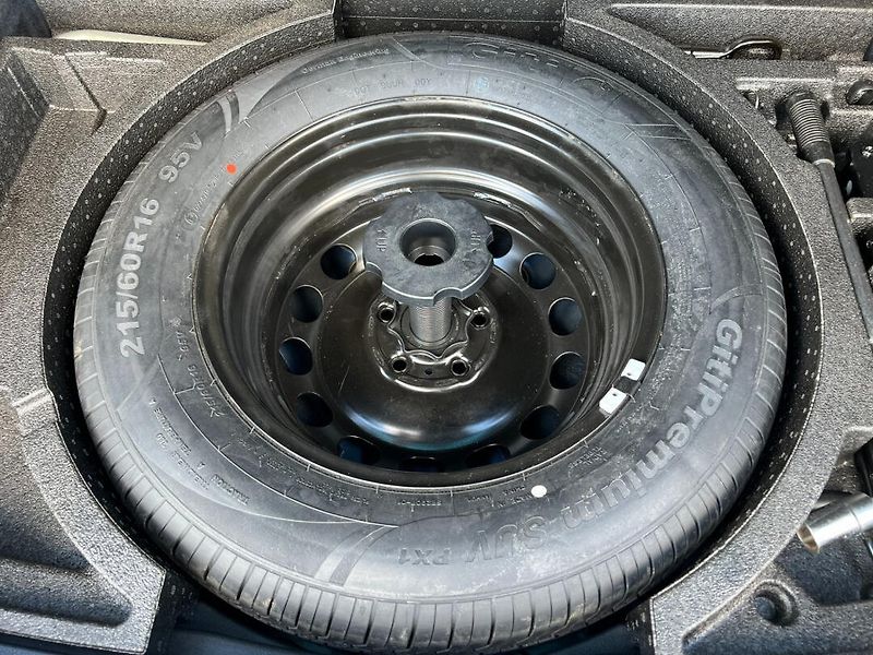 Škoda Karoq (2022) 2.0TDi Style+! Tažné! ČR+1.maj - fotka 11 z 41