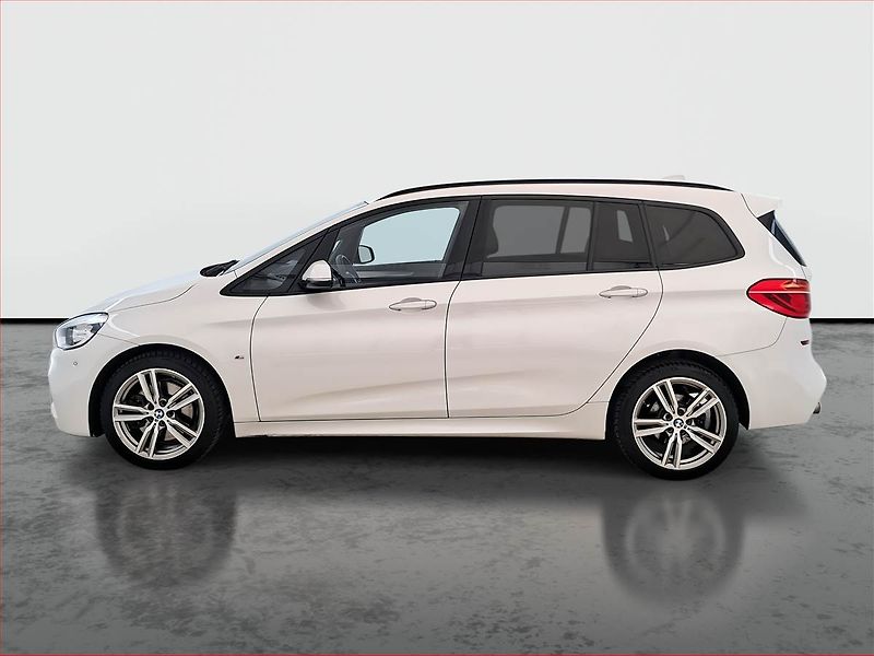 BMW Řada 2 (2017) M Sport 220i Gran Tourer - fotka 3 z 27